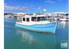 Blue Tug: Hardly used fully spec'd 2014 Ranger R27