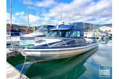 OCEAN PIPER: 2014 8.9m Aqualite Hard Top Launch OCEAN PIPER: 2014 8.9m Aqualite Hard Top Launch