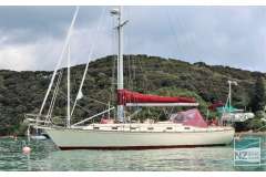 KAMA LUA: Island Packet 44