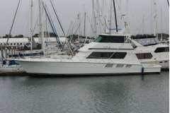 Hatteras - Sports Fisher 65', Enclosed Fly Bridge