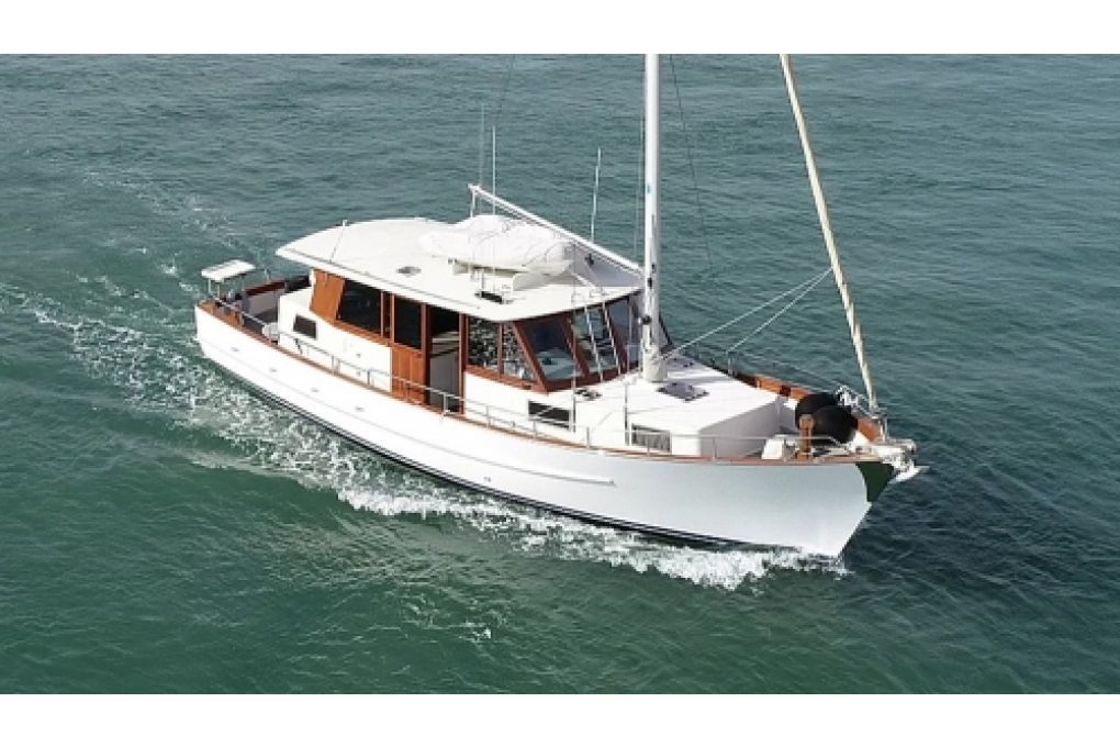 Salthouse 42 displacement